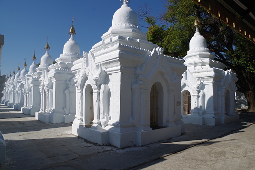 Kuthodaw Pagoda in Mandalay