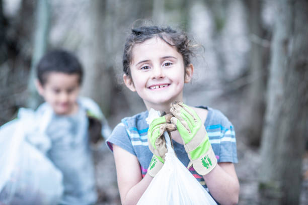 istock Working Together To Clean Up The Environment 1445798751