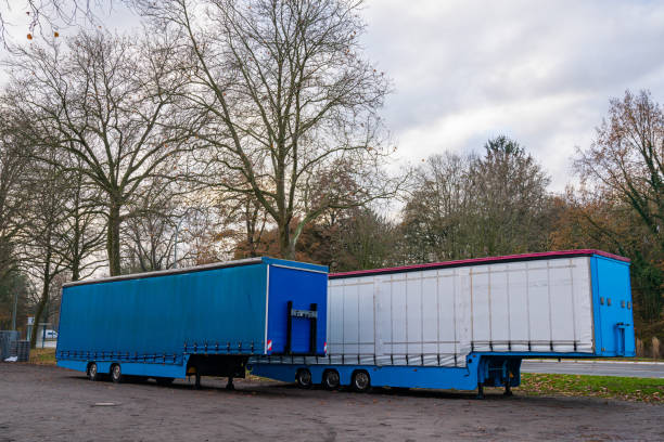 trailers are in a parking lot