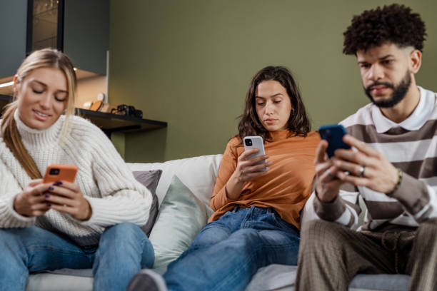istock Social media addiction 1445981162
