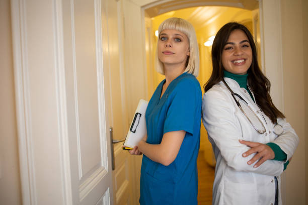 istock They take good care of their patients 1446023635