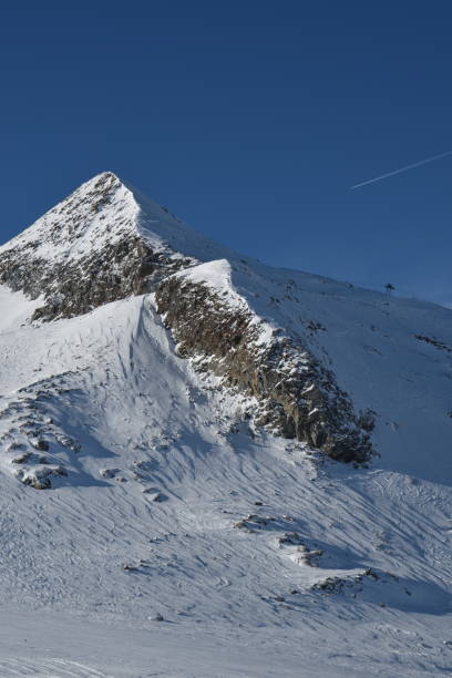 istock Hintertux Glacier on a sunny day 1446046977