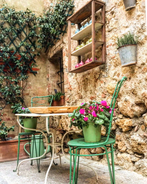 istock Beautiful Tuscany house 1446072532
