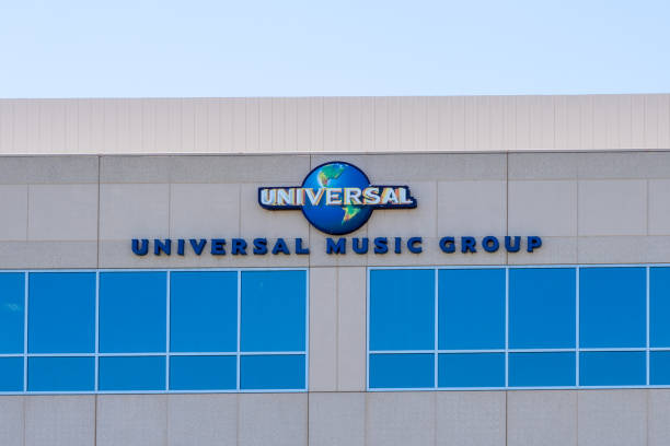 Universal Music Group Corporate office building in Woodland Hills, CA, USA. Woodland Hills, CA, USA - July 7, 2022: Universal Music Group Corporate office building in Woodland Hills, CA, USA. Universal Music Group N.V. is a Dutch–American multinational music corporation. woodland hills los angeles stock pictures, royalty-free photos & images