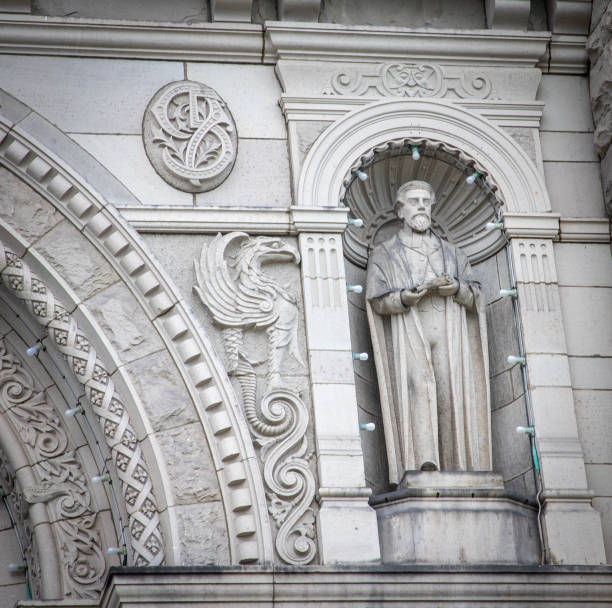 istock statue on the British Colombia parliament 1446125307