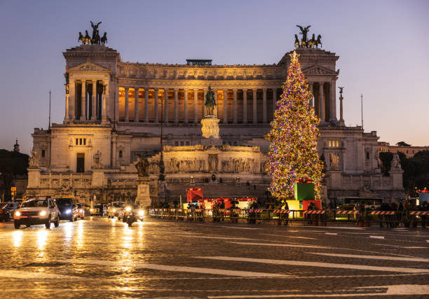 istock Christmas in Rome: Piazza Venezia and Via del Corso 1446197604