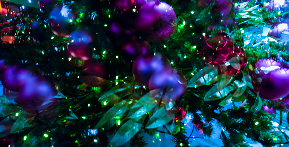 Christmas garlands in multiple exposures : defocussed