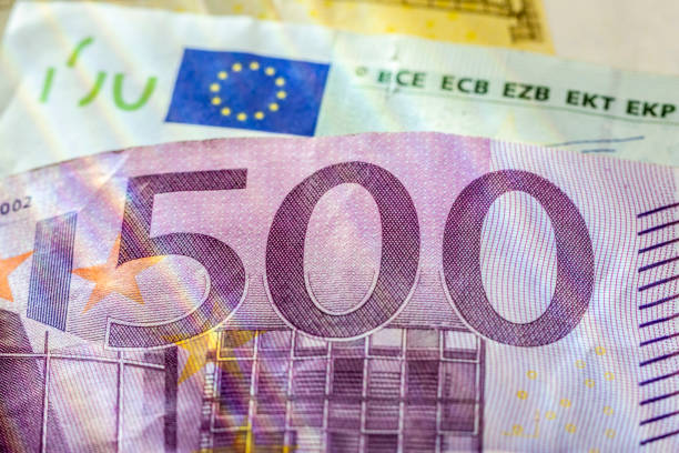 Five Hundred Euros. 500 Euro With One Note. 500 Euro.