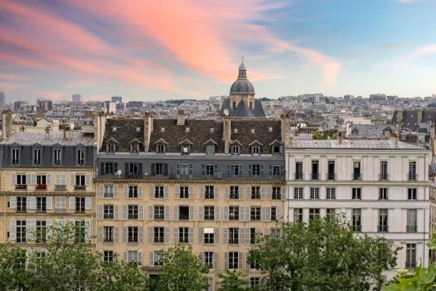 istock Paris, ile saint-louis and quai de Bethune 1446414564