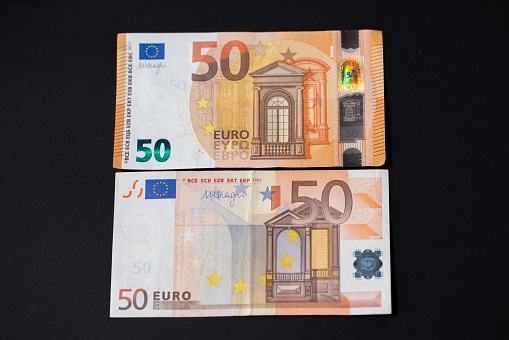 Curved old €5 banknote