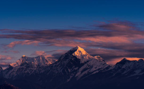istock The awe inspiring view of Kangchenjunga mountain range in dawn 1446517425