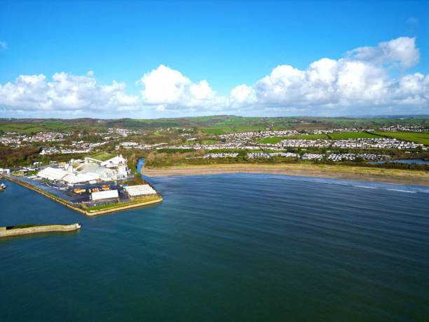 istock Distant shot of Par Beach overlooking the oceanfront buildings, Cornwall 1446620566