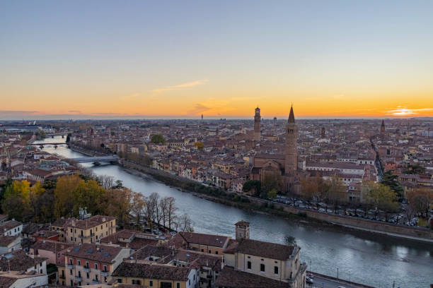 istock Tramonto a Verona 1446662812