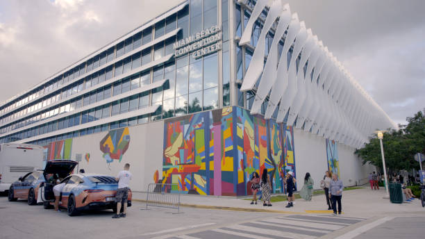 2022 miami beach al centro congressi di basilea - art basel miami beach immagine foto e immagini stock