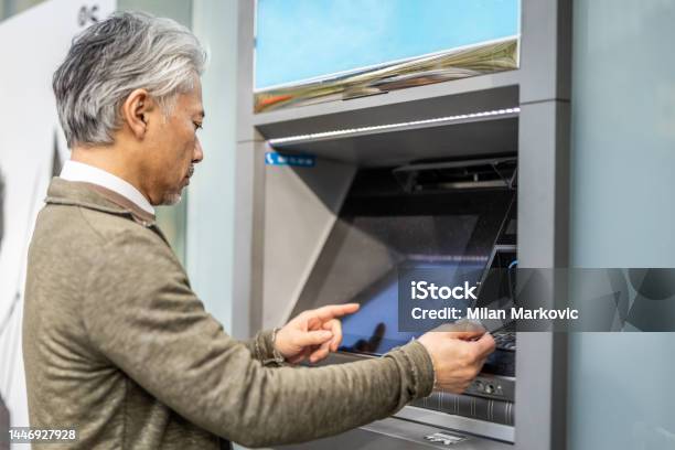 There Is Something Wrong With My Bank Card Stock Photo - Download Image Now - ATM, Bank - Financial Building, Japanese Ethnicity