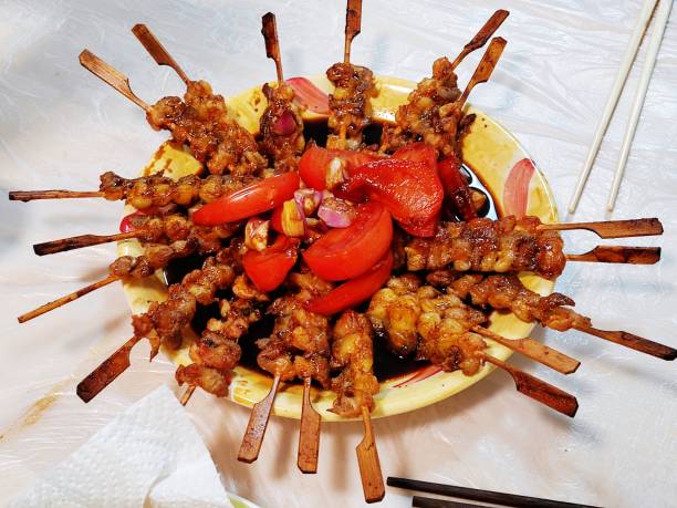 串刺し鶏軟骨 - 焼き鳥 japanese culture spit roasted 日本食 ストックフォトと画像