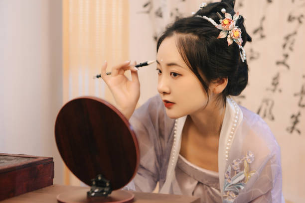 istock Asian Han style beauties make up at home 1446949029