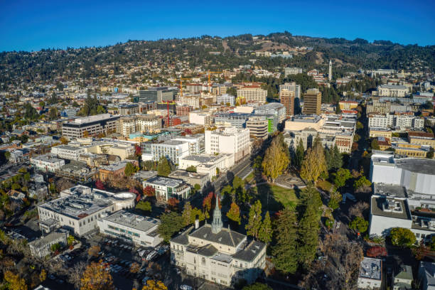 istock Aerial View of Berkeley, California in Autumn 1447028607