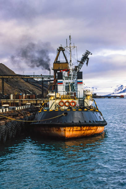 istock Moored Tugboat in a harbour in Svalbard 1447089266