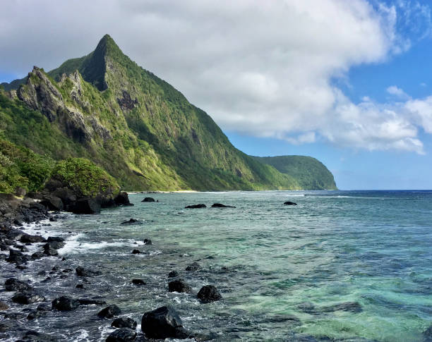 60+ Ofu Island Foto Stok, Potret, & Gambar Bebas Royalti iStock