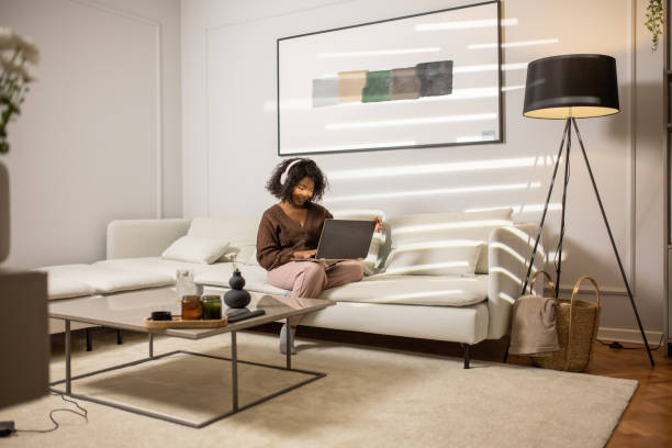 istock Woman working at home 1447182145