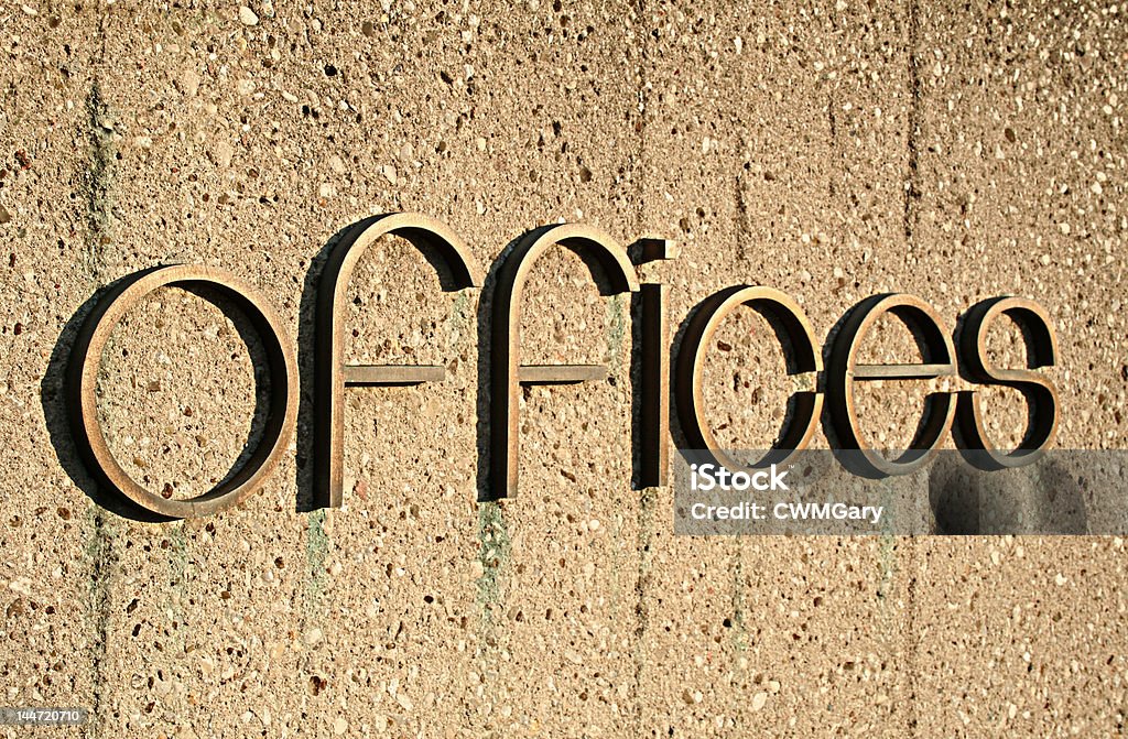 Офисы знак - Стоковые фото Бетон роялти-фри