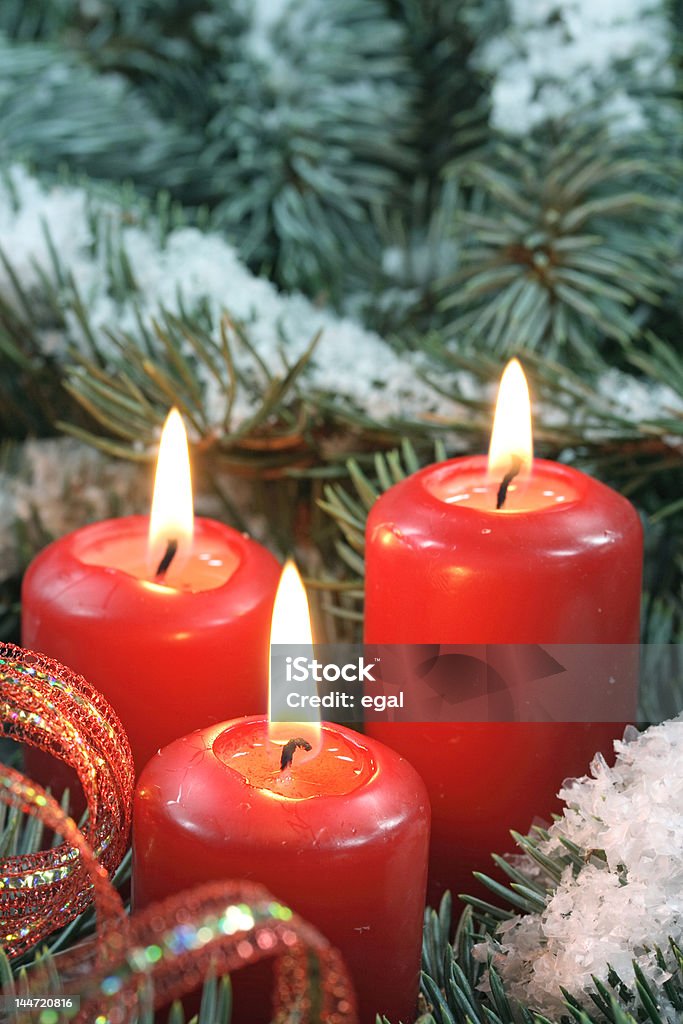 Rojo Navidad velas - Foto de stock de Acurrucado libre de derechos