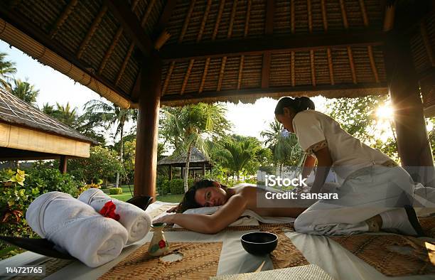 Massaggio - Fotografie stock e altre immagini di Bali - Bali, Massaggiare, Accudire