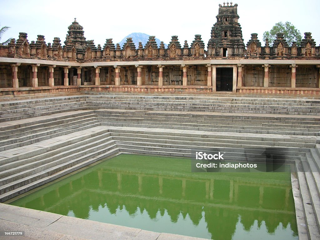 Wasserskulptur in einem Jahrhunderte alten Tempel Hotelgelände - Lizenzfrei Alt Stock-Foto