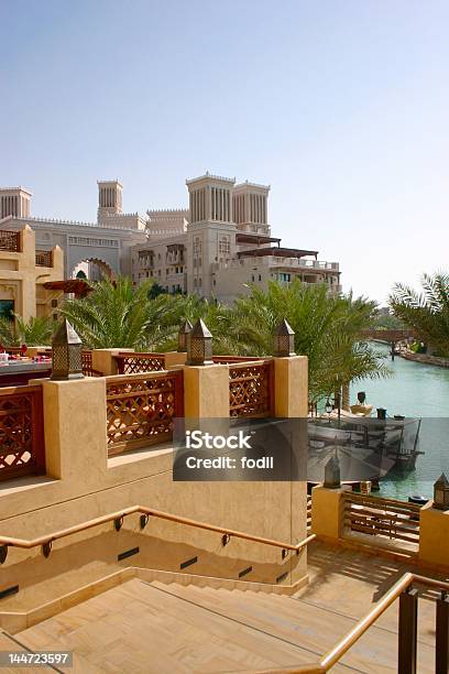 Foto de Madinat Jumeirah e mais fotos de stock de Arquitetura - Arquitetura, Degraus, Dubai