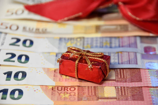 istock Christmas money 1447259536