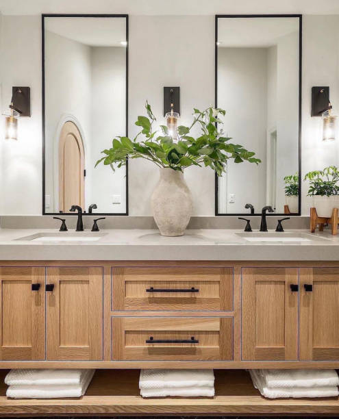 istock Designer Bathroom in Luxury Home 1447282881