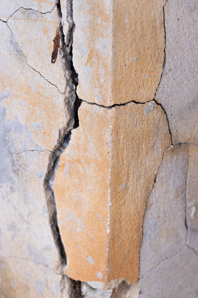 istock The old house has cracks in the cement. 1447293396