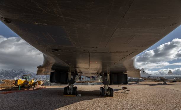 Air Force B-1 Bomber wheels at the Museum in Utah, United States Layton, United States – November 10, 2022: The Air Force B-1 Bomber wheels at the Museum in Utah, United States b1 bomber stock pictures, royalty-free photos & images