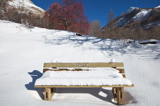 A bench recently installed near Bayasse, the last hamlet in the Bachelard valley before the Col de la Cayolle