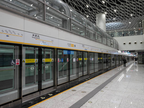 istock The subway platform of Shenzhen Metro，china 1447356389