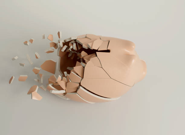 istock Smashing Ceramic Piggy Bank 1447373519