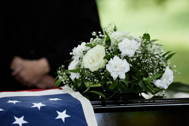 istock Army veteran funeral 1447462759