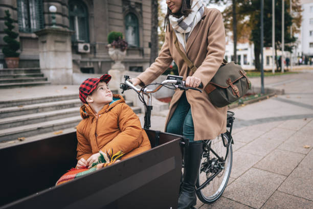 istock Mother and son in city 1447471297