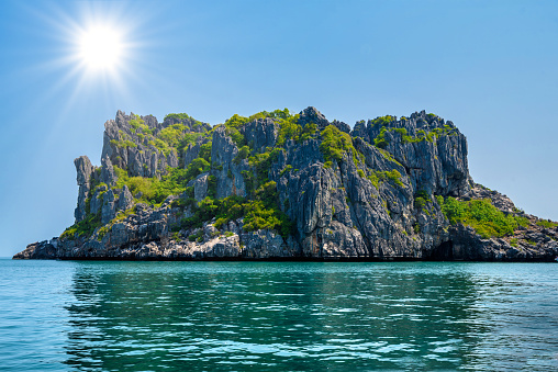 Ko Lao Yu, Wao Yai, Mu Ko Ang Thong National Park, Gulf of Thailand, Siam, colorful rocky island with clear water in sunny day