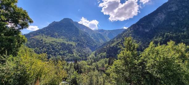 istock view of les 2 alpes mounta 1447587456