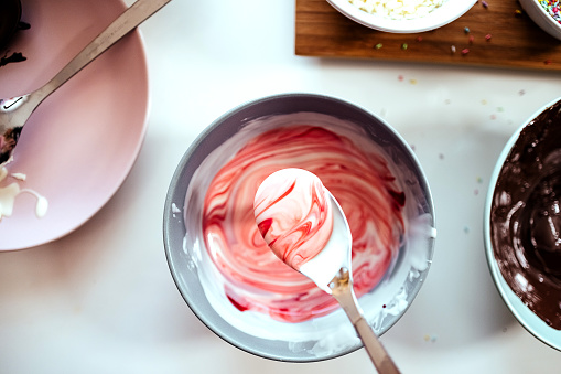 Fruit filling and chocolate filling for doughnuts