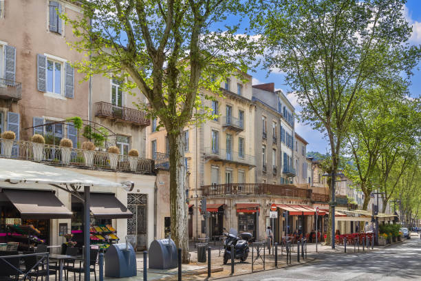 istock Boulevard in Cahors, France 1447698152
