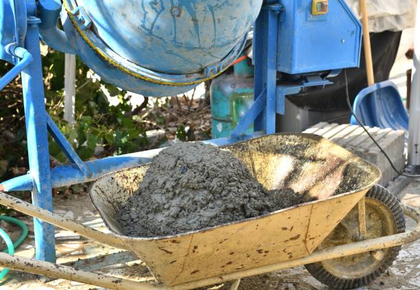 istock Detail of a hand-held concrete temperer during house construction 1447702592
