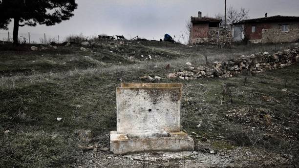 istock village fountain 1447719349