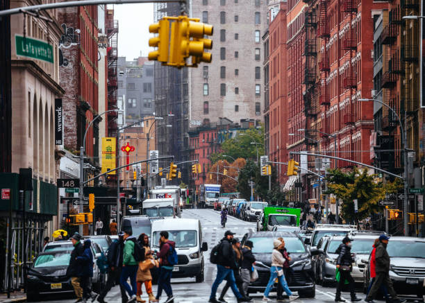 Largo de las calles de la ciudad de Nueva York - foto de stock