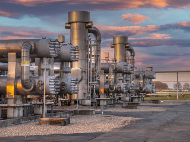 istock Groningen Oil and gas processing plant 1447817109