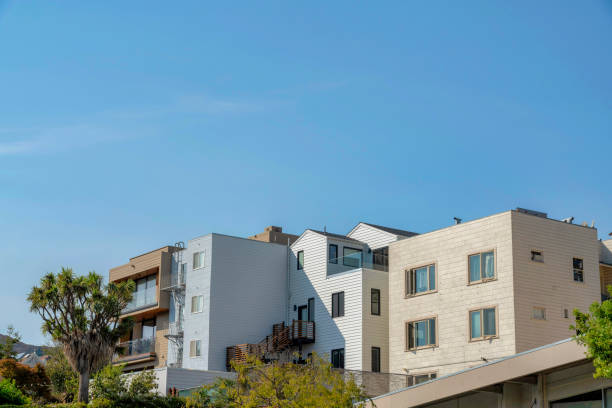 istock Apartment complex building with vinyl lap siding and emergency stairs in San Francisco, California 1447847840