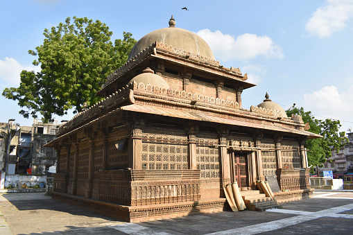 Rani Sipri's Tomb at Masjid-e-nagina, Southern view, Islamic architecture, Built in A.H. 920 (A.D. 1514) by Rani Sabrai during the reign of Sultan Muzaffar II, Ahmedabad, Gujrat, India