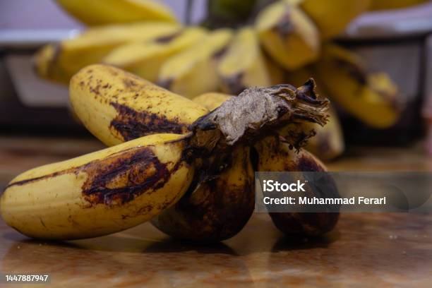 Banana Healthy Food Stock Photo - Download Image Now - 1980-1989, Archival, Banana